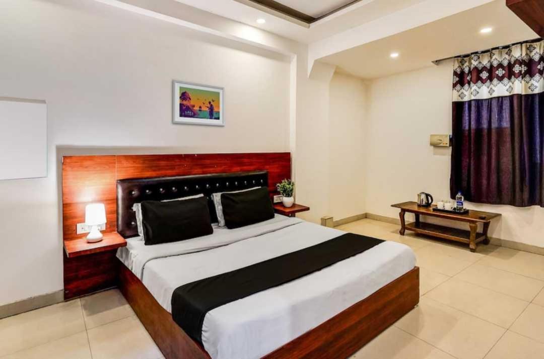 ניו דלהי Hotel O Anshu B&B מראה חיצוני תמונה